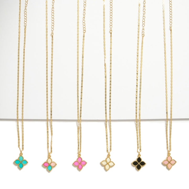 Flat Chain Link Necklace Featuring Clover Pendant