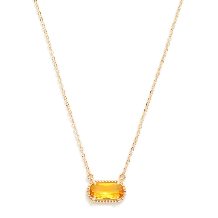 Chain Link Necklace Featuring Glass Crystal Pendant