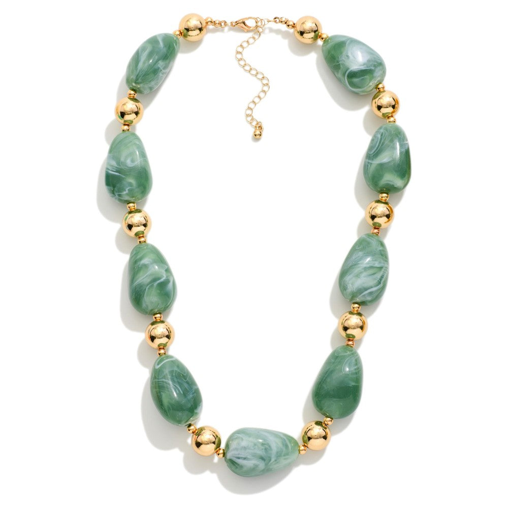 Chunky Marbled Acetate Bead Beaded Necklace Featuring Gold Tones
