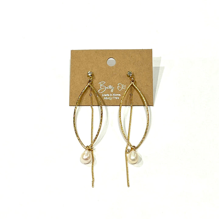 Pearl Drop Dangle Earrings