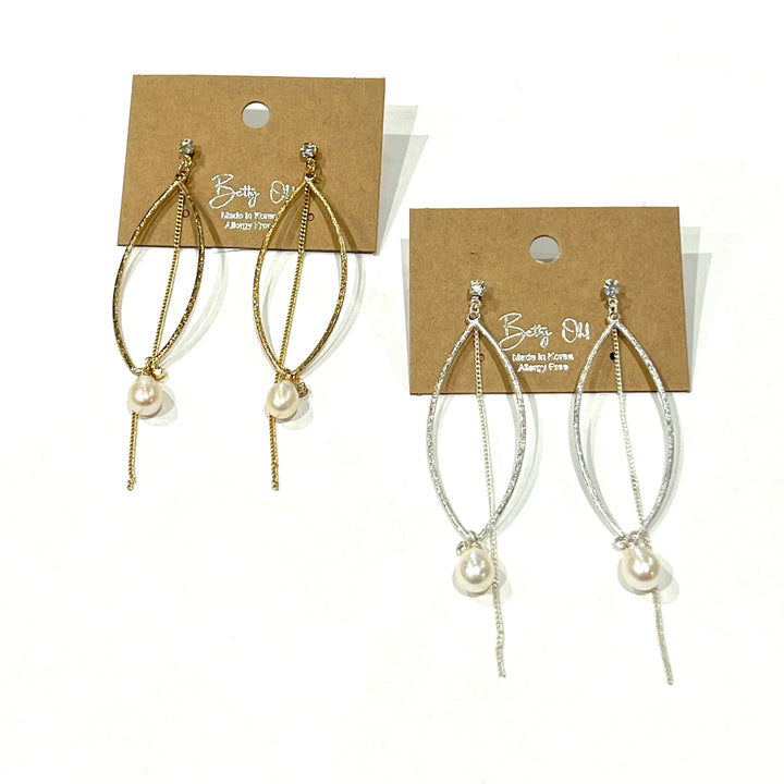 Pearl Drop Dangle Earrings