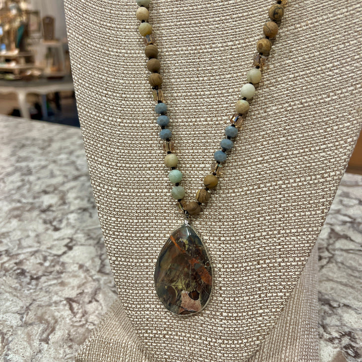 Stone Pendant Beaded Necklaces
