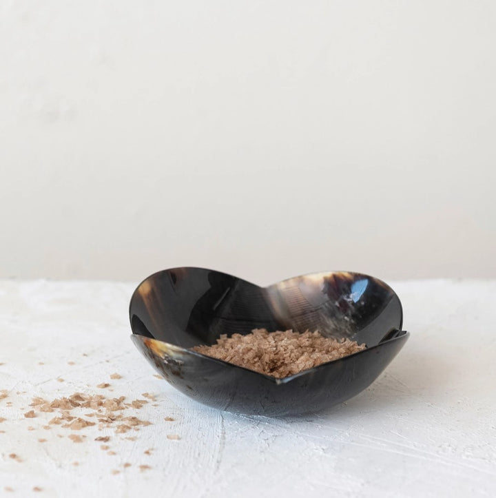 Horn Shaped Flower Bowl