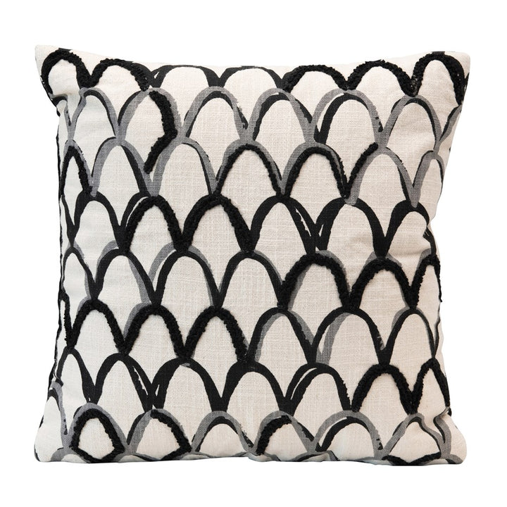 white and black scallop pillow